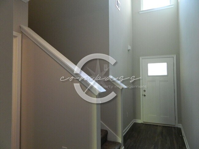 Building Photo - 109 Squarewood Ln