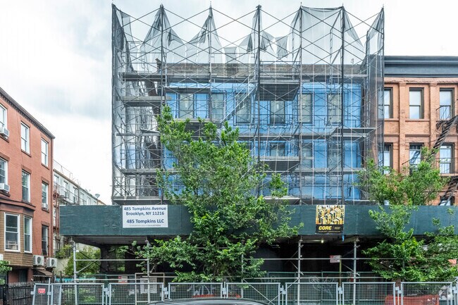 Foto del edificio - 485-487 Tompkins Ave