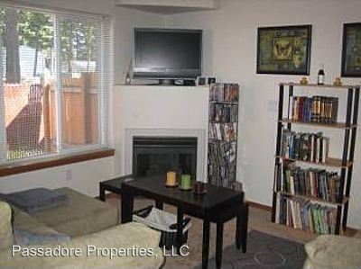 Building Photo - 854 SE 193rd Ave