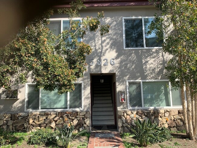 5826 Tujunga - 5826 Tujunga Ave