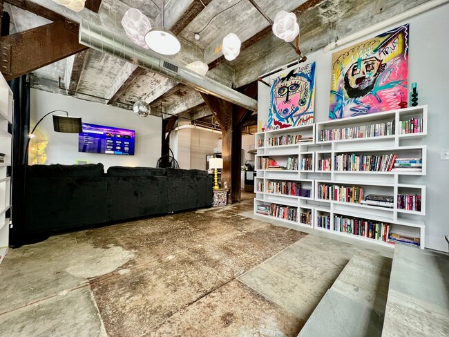 Foto del edificio - Swanky, Funky, Groovy, loft space Cincinna...