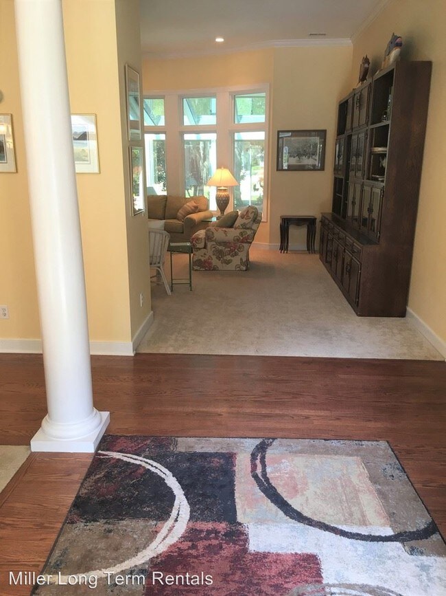 Foto del edificio - 3 br, 3 bath House - 15 Sussex Lane