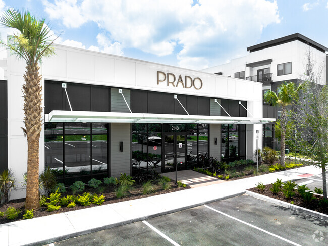 Clubhouse - Prado