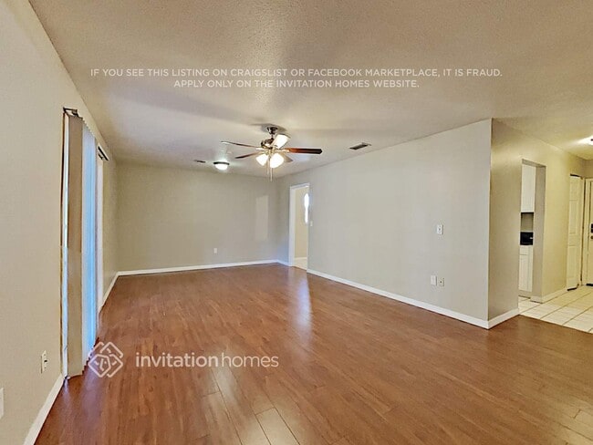 Foto del edificio - 808 65th Ave W