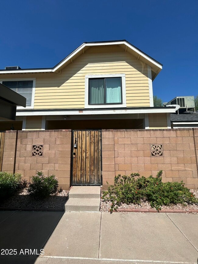 Building Photo - 9830 S 48th Way