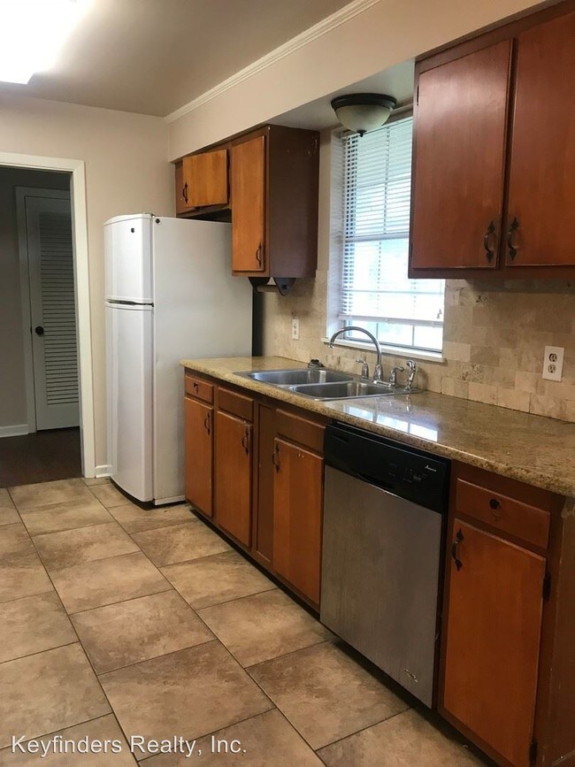 Foto del edificio - 4 br, 2 bath House - 724 Woodhaven St.