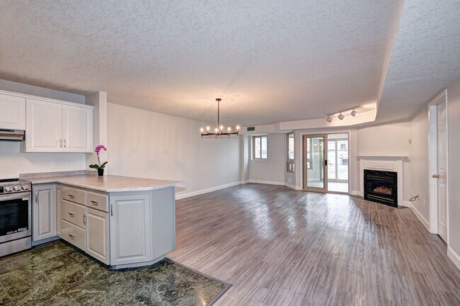 Photo du bâtiment - Stratford Place Apartments