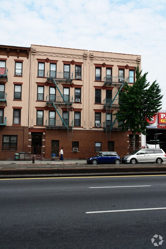 Foto del edificio - 660-662 4th Ave