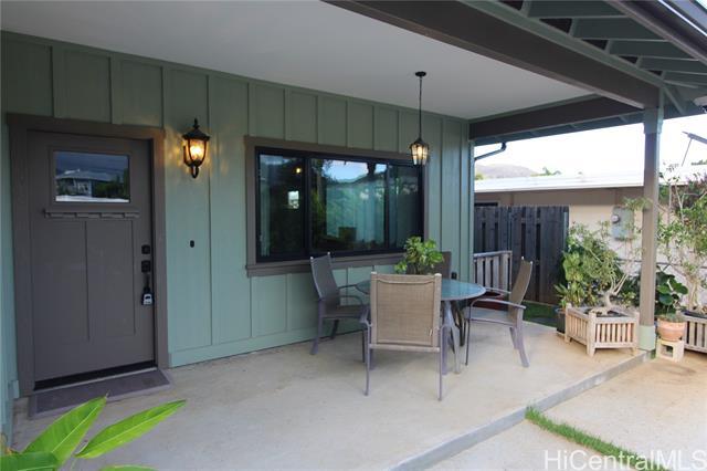 Primary Photo - 1052 Kahili Pl
