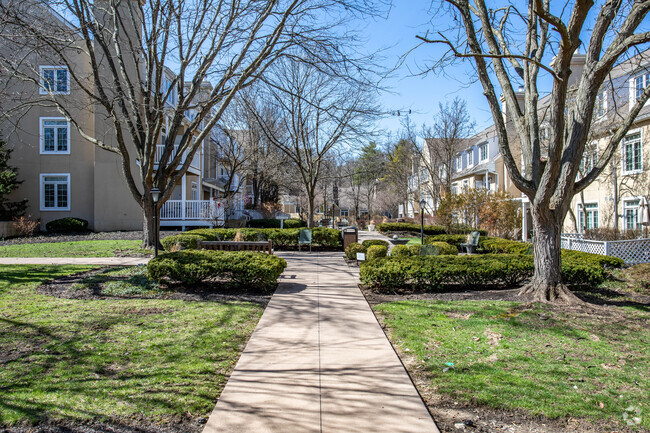 Building Photo - Evergreen Senior Community