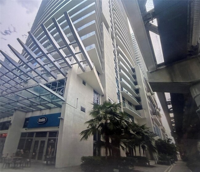 Foto del edificio - 1100 S Miami Ave