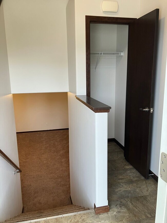 Foto del edificio - 3 Bed 2 Bath Twin Home