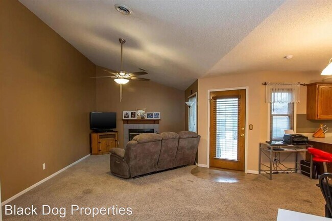 Foto del edificio - 3 br, 2 bath House - 2908 Jeffrey Circle