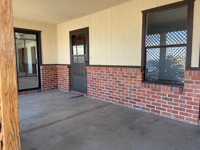 Building Photo - 3405 Onyx St