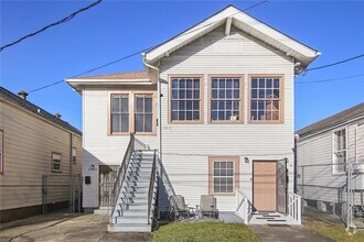 Building Photo - 3029 Bienville St