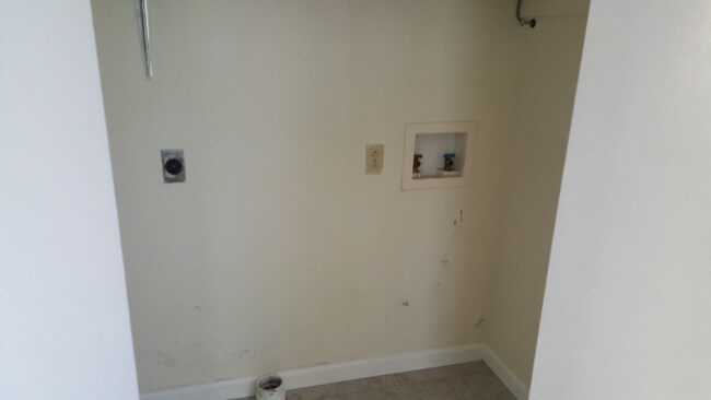 Foto del edificio - 209 Hicks Dr