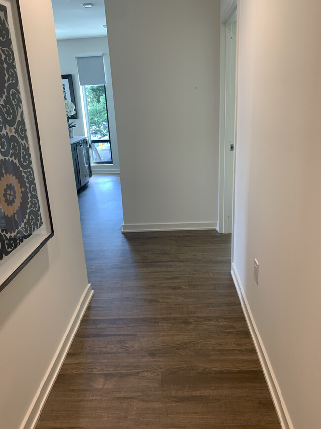 Building Photo - Newark New Jersey Luxury Apaartments
