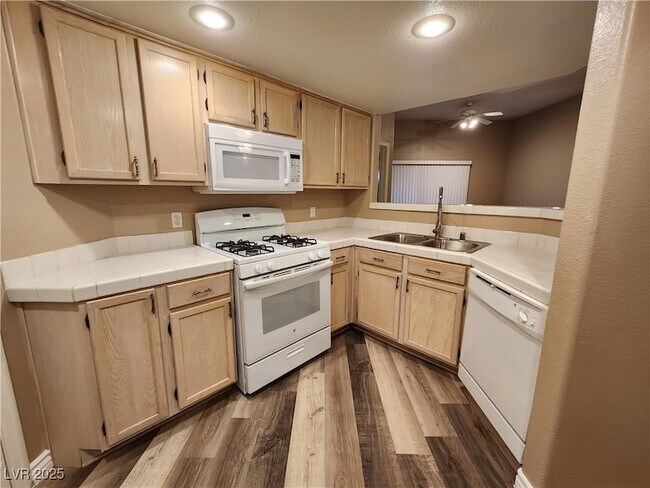 Foto del edificio - 7400 W Flamingo Rd