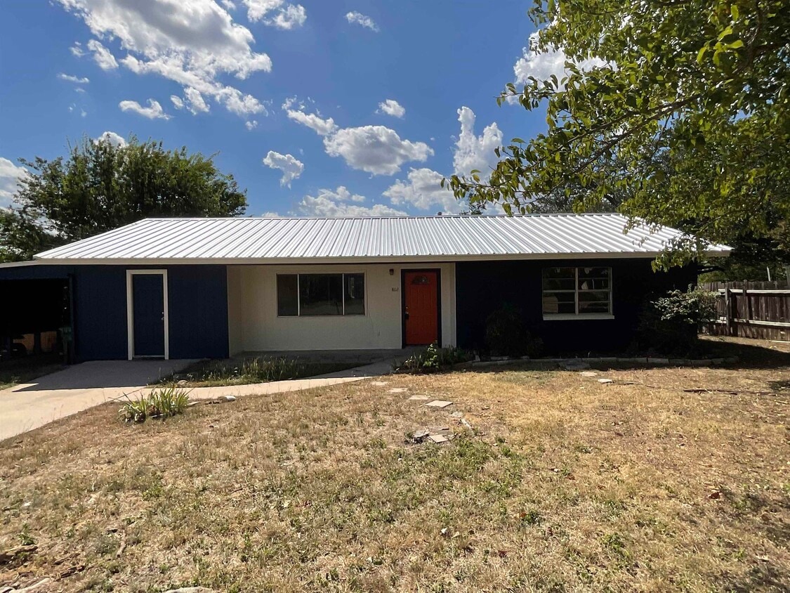 Foto principal - 802 Mildred Ave