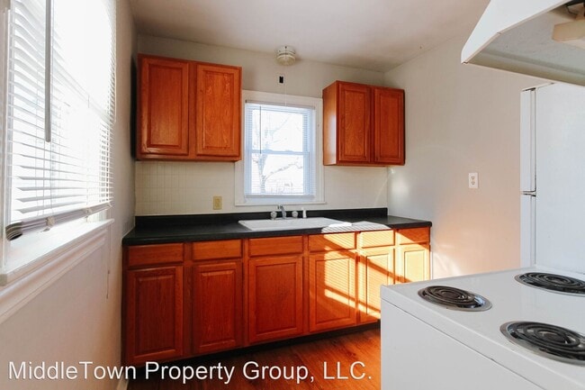 Building Photo - 3 br, 1 bath House - 2309 N Maplewood Ave.