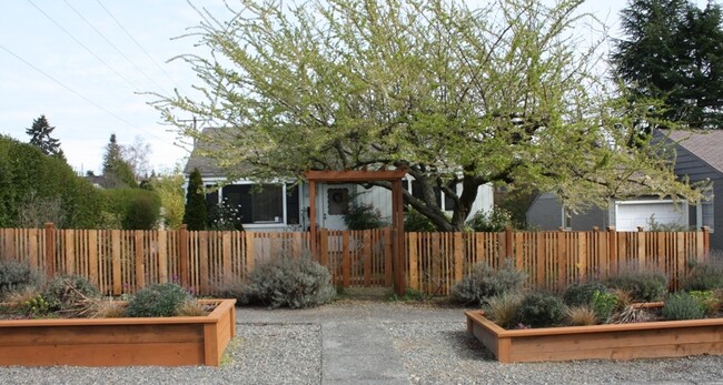 Building Photo - 6002 41st Ave SW