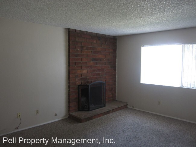 Foto del edificio - 448 Compton St