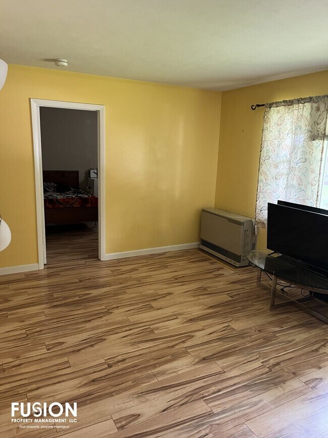 Building Photo - 2bd Condo in Essex