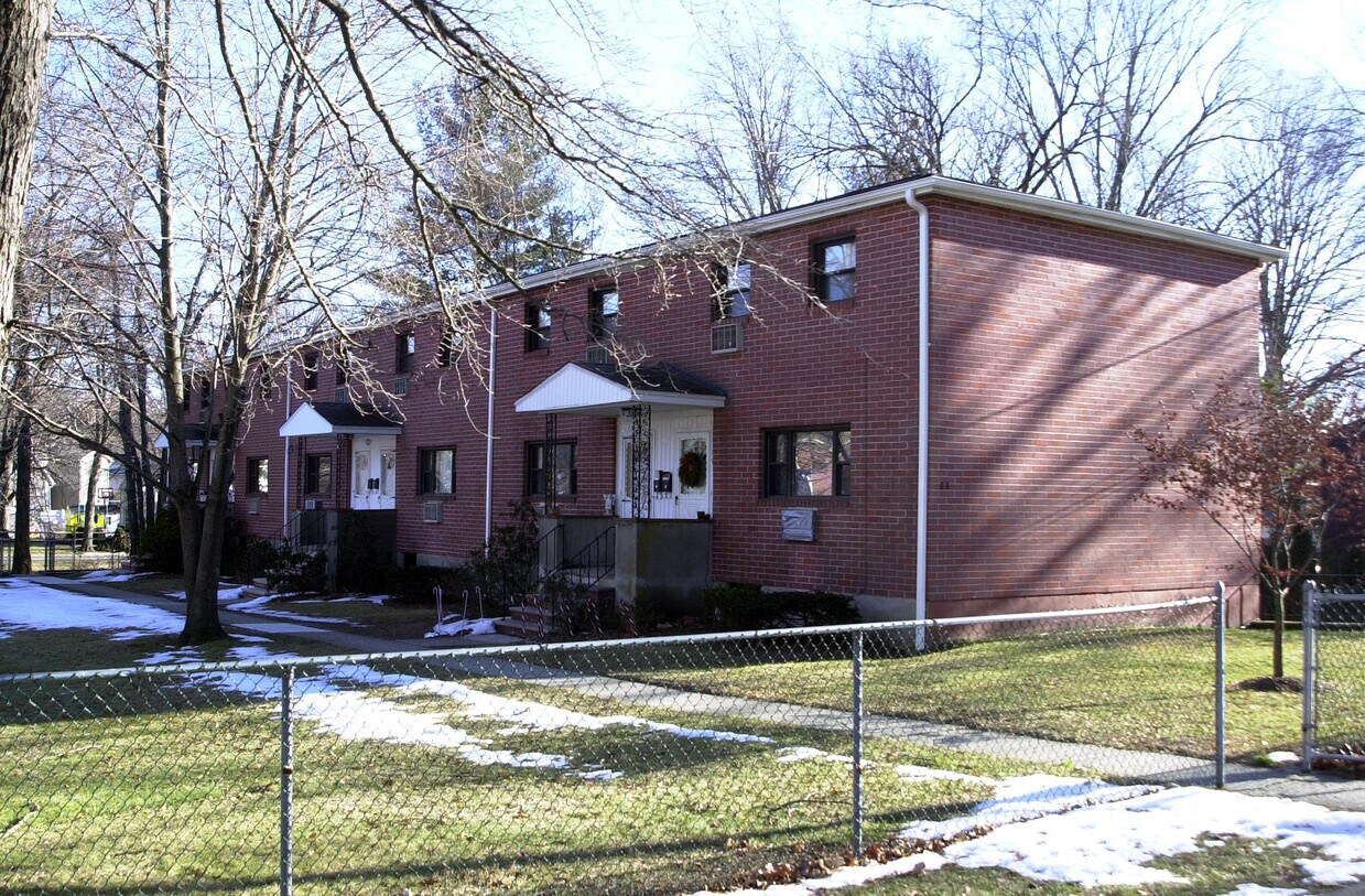 Catherine Street Apartments in Bloomingdale, NJ