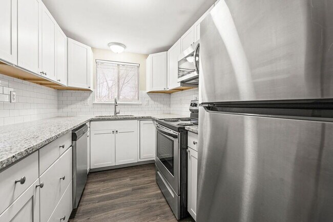 Foto del edificio - 1010 Montie Rd