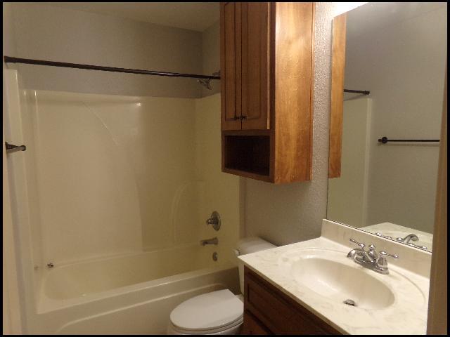 Foto del edificio - 400 E Locust St