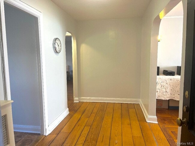 Building Photo - 5 Laurel St