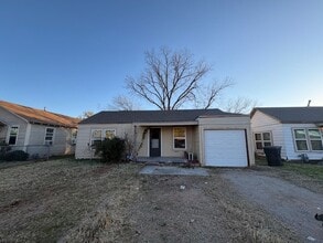 Building Photo - 2201 Lowden St