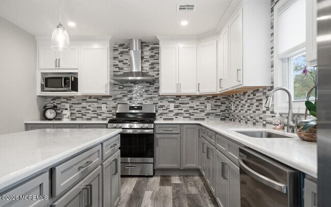 Building Photo - 303 Chestnut Dr