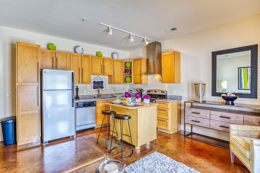 Image showcasing 4 BHK / Bedroom Apartment / Flat for rent in Cityview Apartments Sector ...