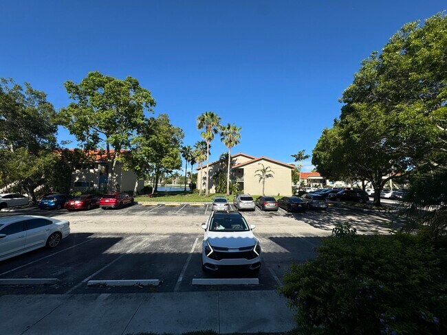 Foto del edificio - 1541 Windorah Way