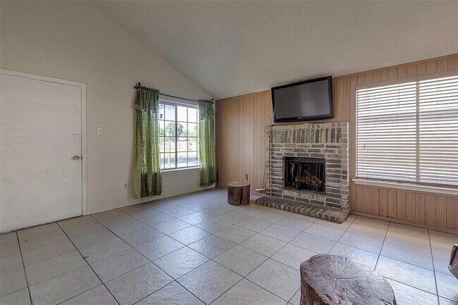 Foto del edificio - 3627 Wirksworth Dr