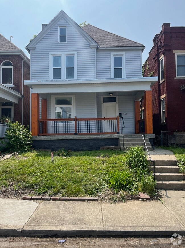 Building Photo - 969 Wilson Ave