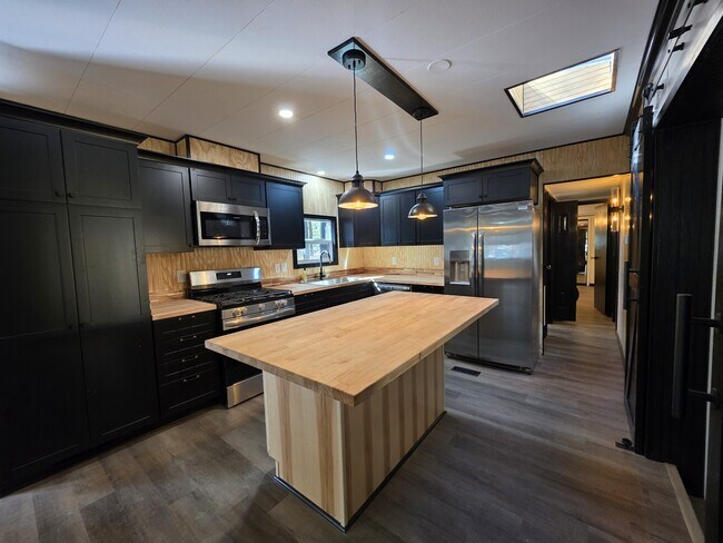 Foto del edificio - 4306 W Blue Ridge Loop