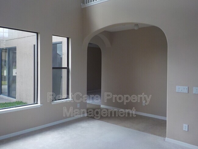 Building Photo - 9649 Moss Rose Way