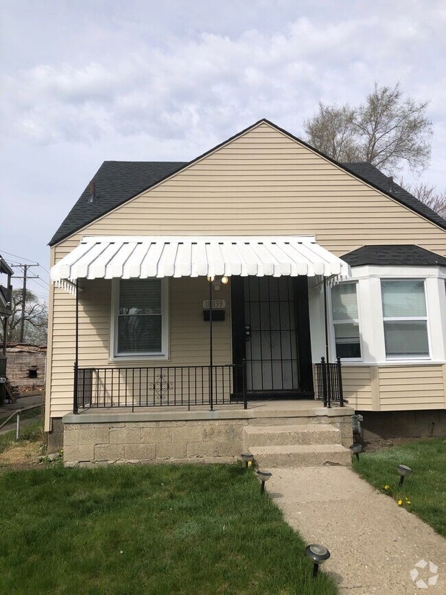 Building Photo - 18039 Riopelle St