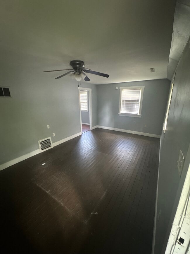 Foto del edificio - 751 S Miller Ct