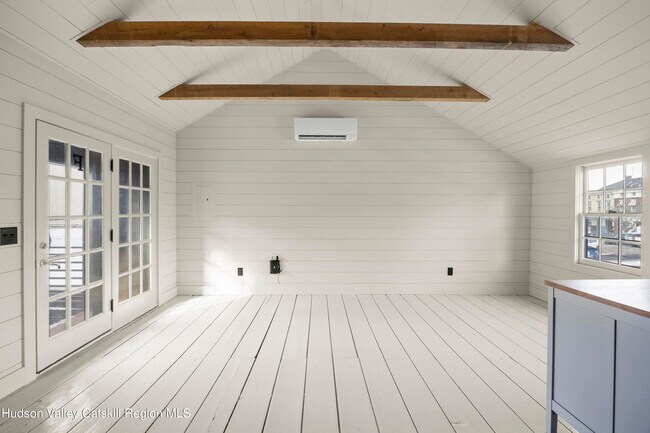 Foto del edificio - 620 Warren St