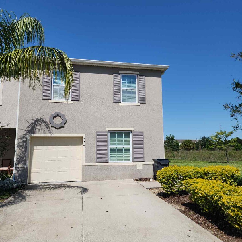 Foto principal - 276 Arbor Lakes Dr