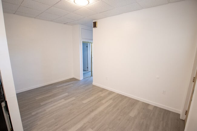 1st FL Living Room - 2848 S 11th St