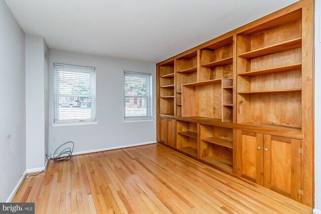 Foto del edificio - 2223 Essex St