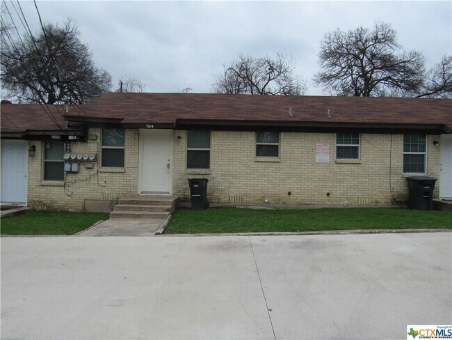 Building Photo - 514 Wolf St