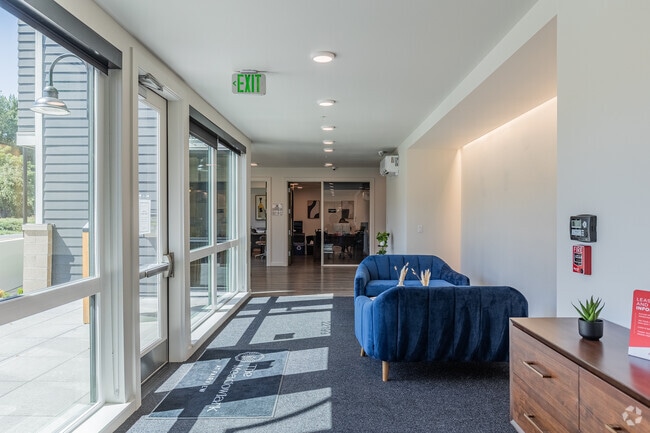 Lobby - Meadowlark at Fairview