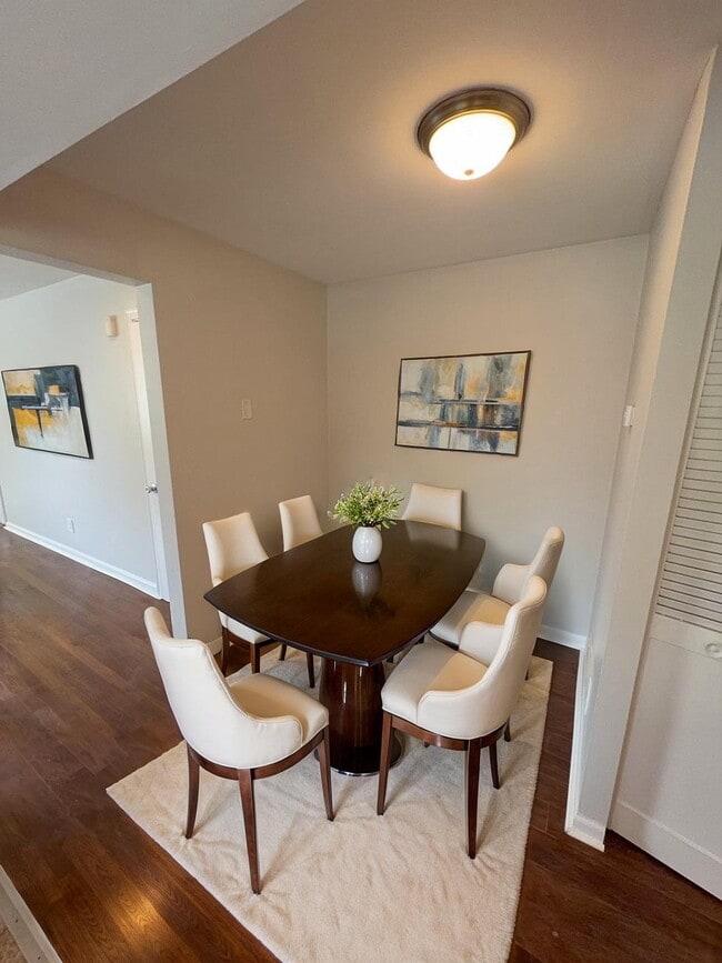 Foto del edificio - 3918 E Gatewood Ln