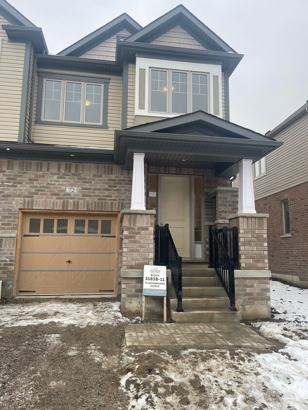 Primary Photo - 72 Grassbourne Av
