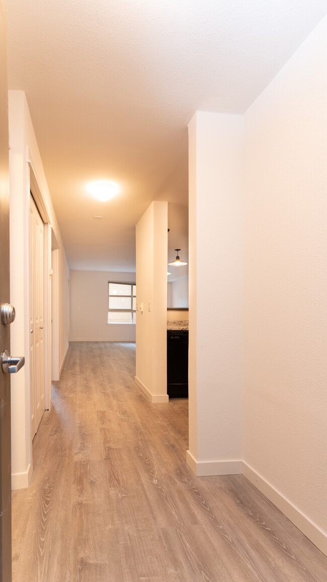 Photo - 118 107th Ave NE (Bellevue, WA) Townhome